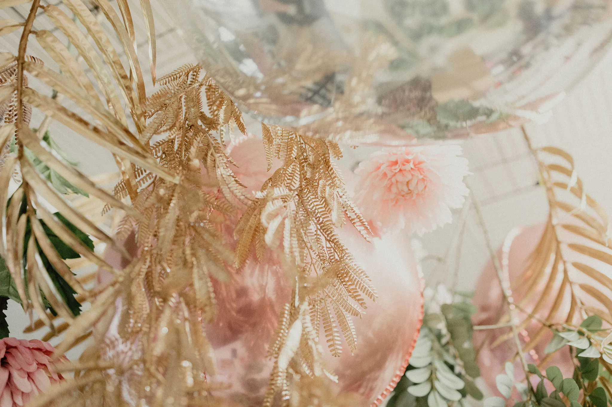 Renate met bloemwerk