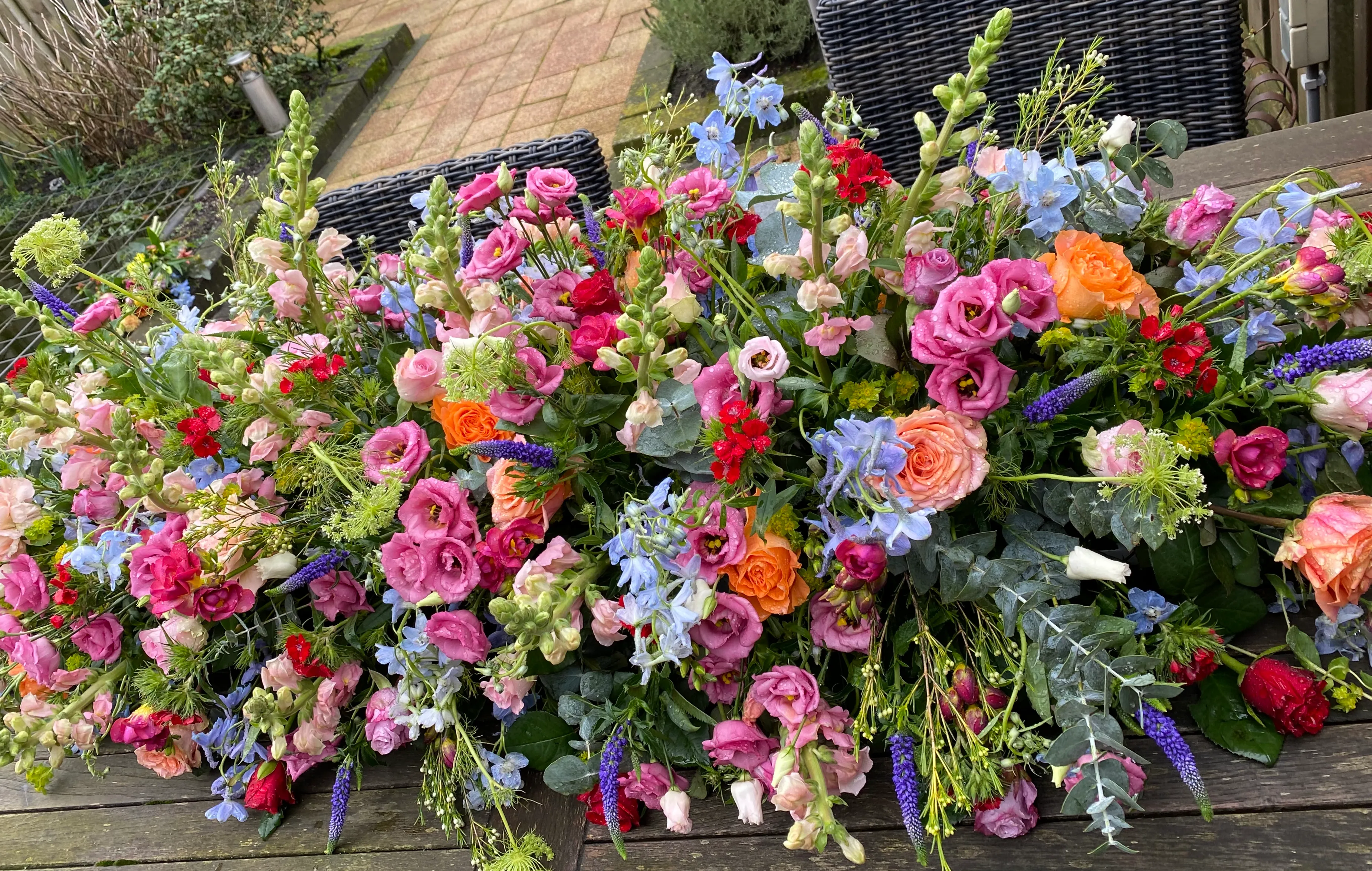 Kistbedekkend veldbloemstuk